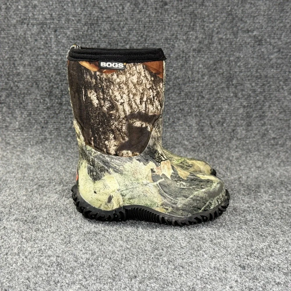 Bogs Classic Mid Waterproof Insulated Rain Boots Boy's 7 Mossy Oak Camo Hunting